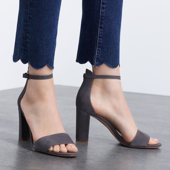 NIB VINCE CAMUTO "Corlina" Leather Open-Toe Ankle Strap Sandal (Black | 7.5M) - Picture 4 of 9